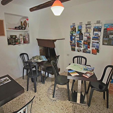 Nice Flat In Arcevia With Swimming Pool Екстериор снимка