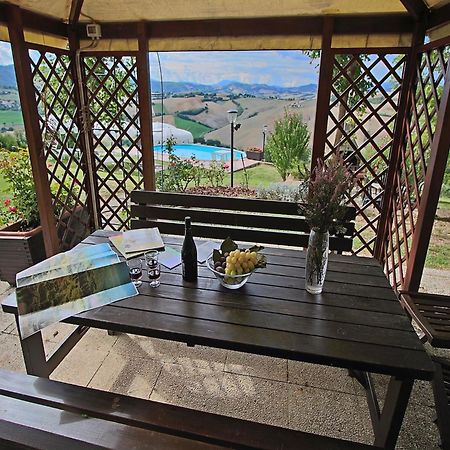 Nice Flat In Arcevia With Swimming Pool Екстериор снимка