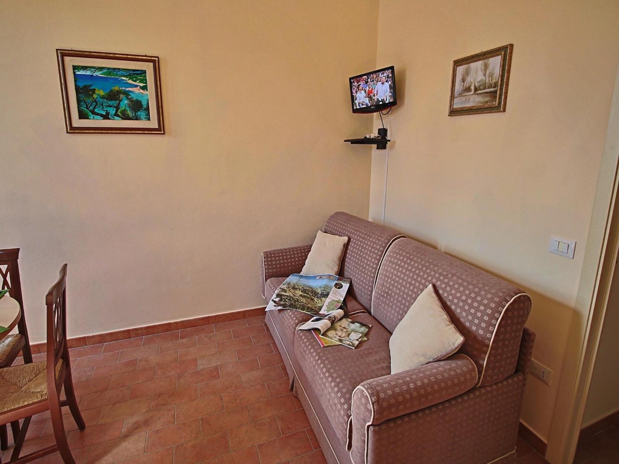 Nice Flat In Arcevia With Swimming Pool Екстериор снимка