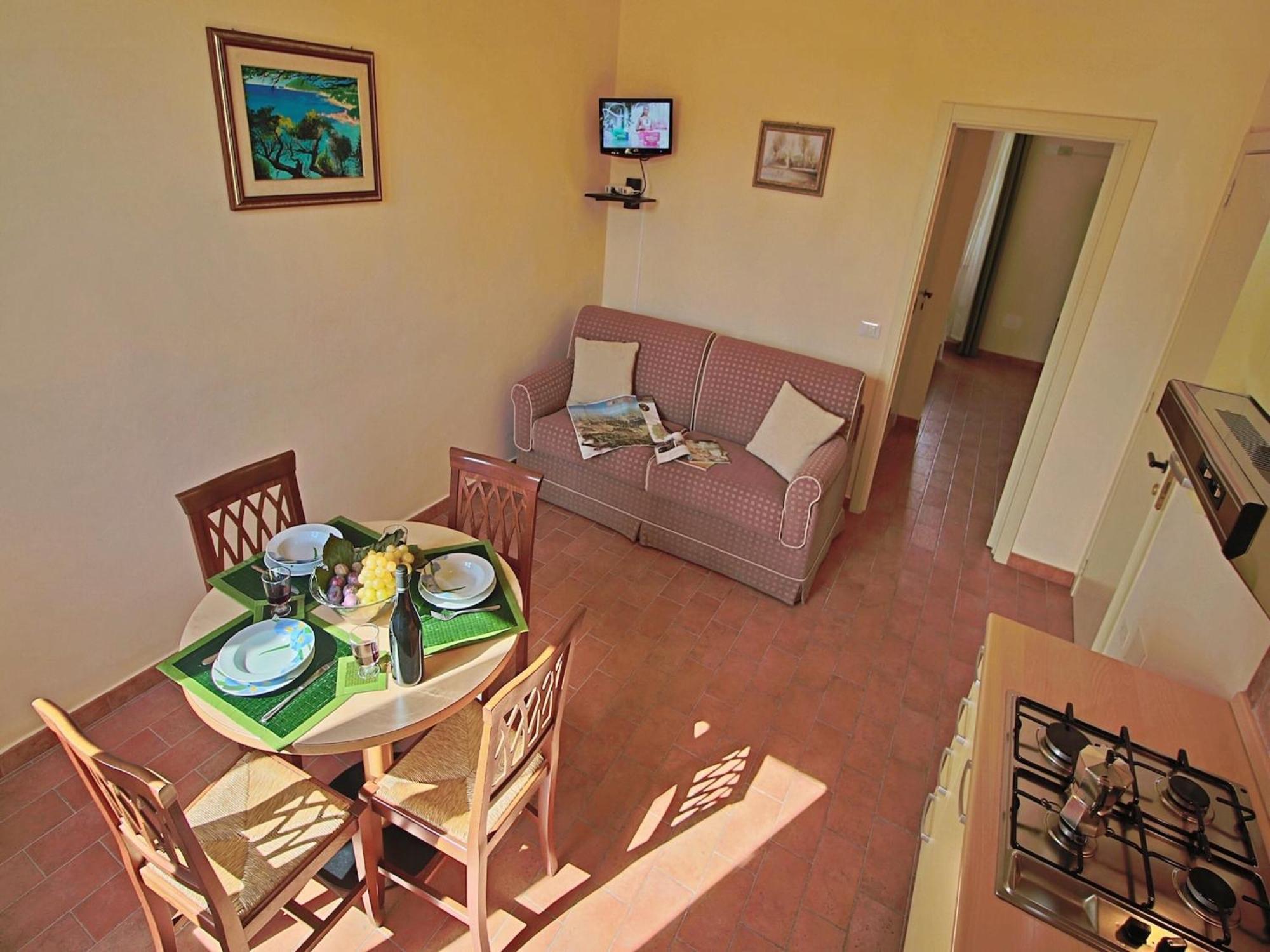 Nice Flat In Arcevia With Swimming Pool Екстериор снимка